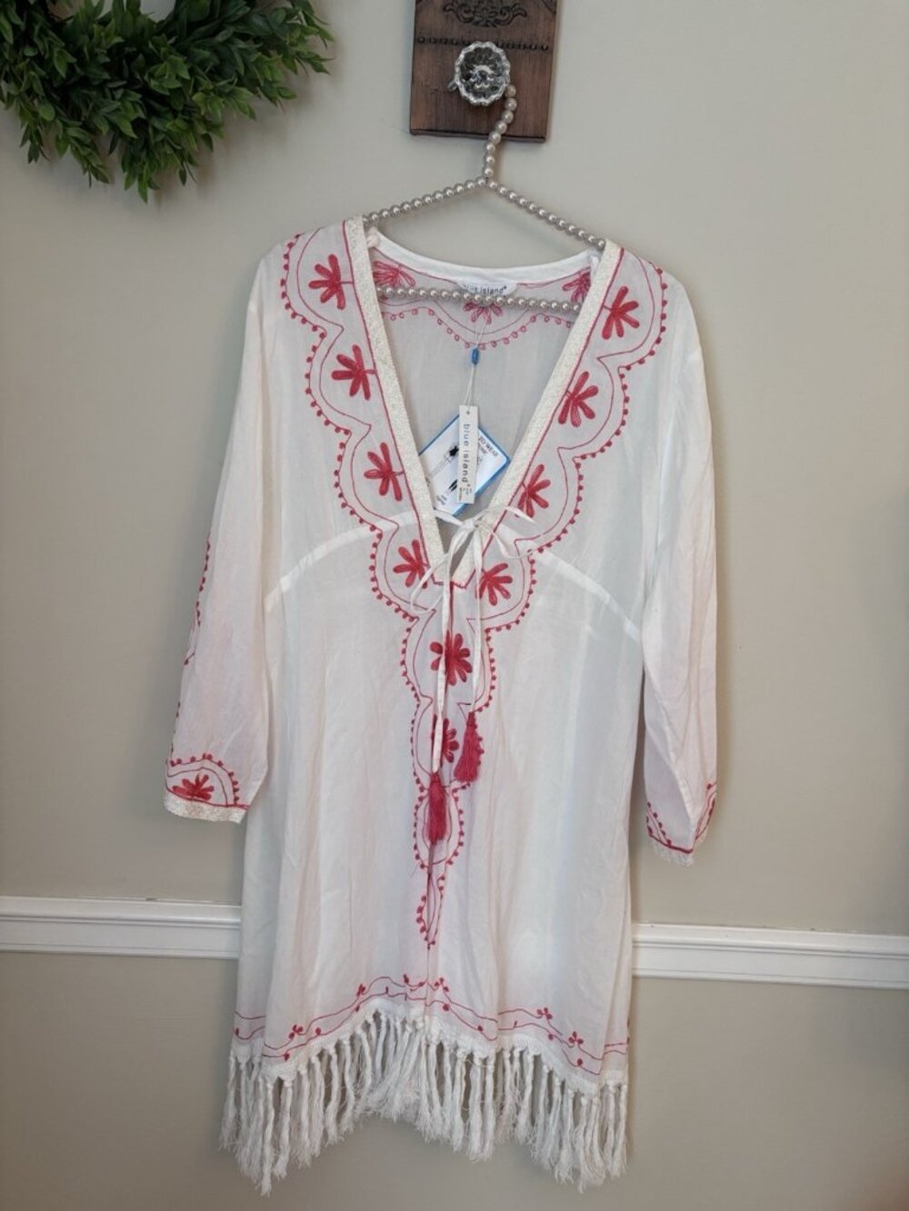 NWT Blue Island Womens Size XL White Swimsuit Coverup Tunic Top Embroidered Boho